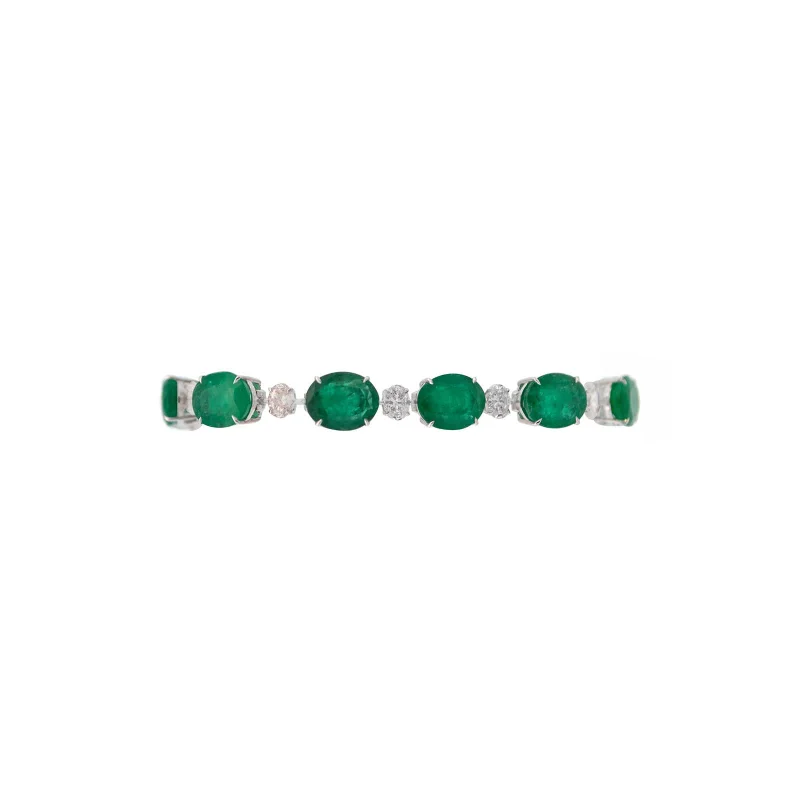 31.96ct Emerald Diamond 18K Gold Bracelet