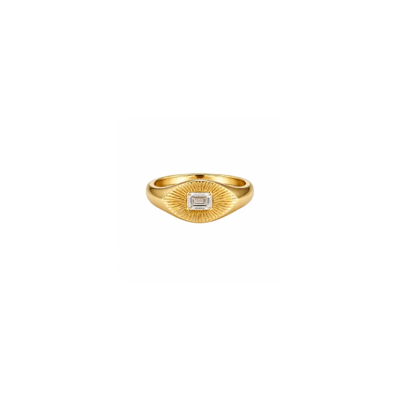 0.31ct Diamond 18K Gold Fluted Signet Ring