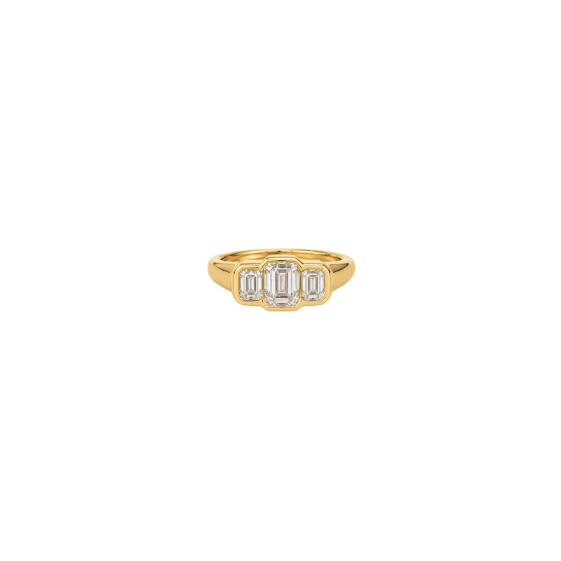 0.76ct Diamond 18K Gold Baguette Signet Ring