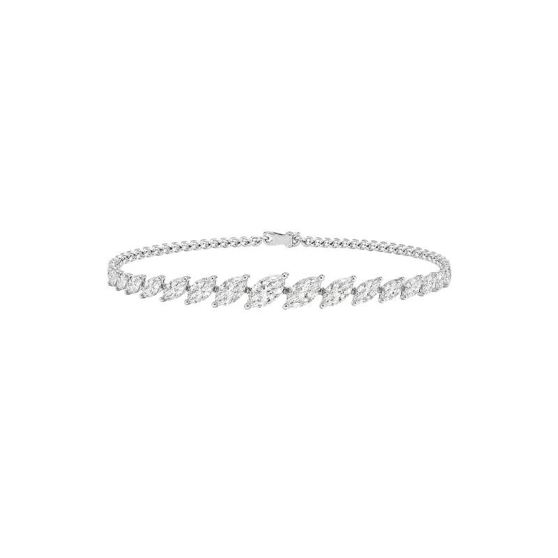 4.86ct Diamond 18K Gold Graduated Pear Tennis Bracelet