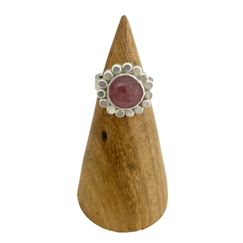 Pink Sapphire Ring – Size 6.25