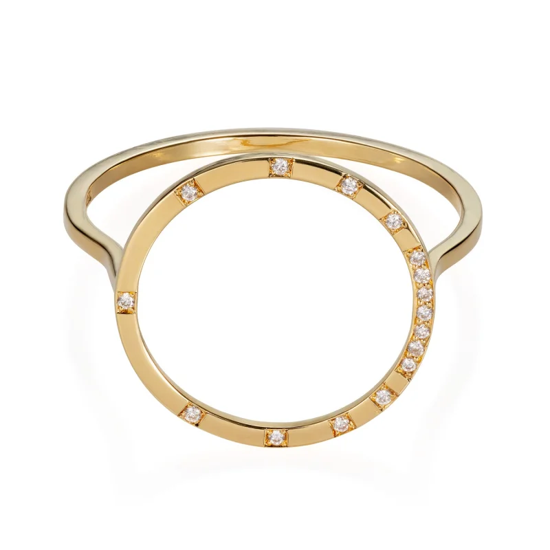 Raised Diamond Circle Ring
