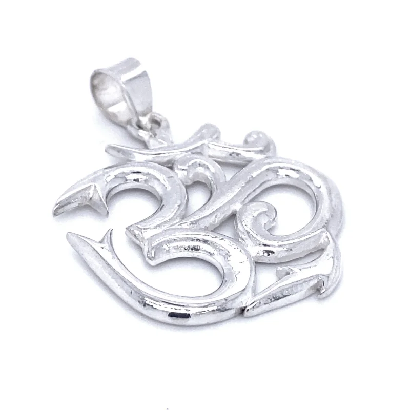 Statement Om Pendant