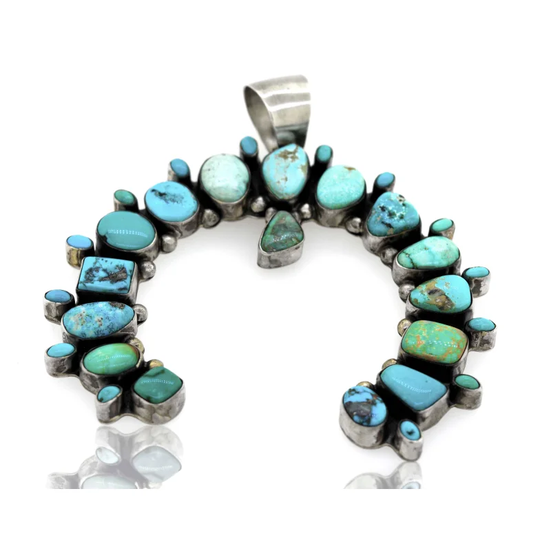 Stunning Handcrafted Naja Pendant