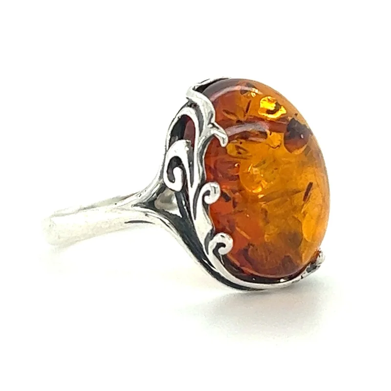 Stunning Victorian Styled Amber Ring