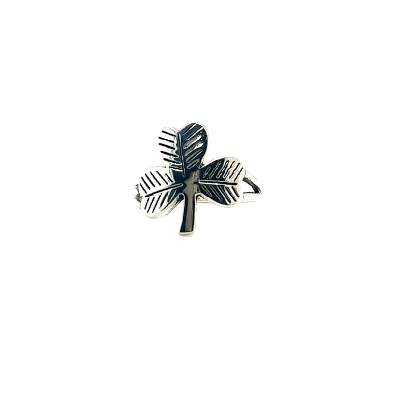 Three Leaf Clover Ring