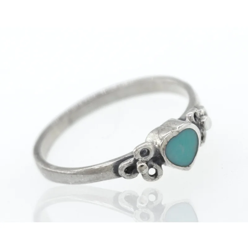 Turquoise Heart Ring With Flower Designs