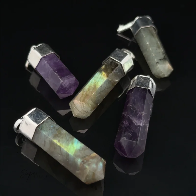 Simple Gemstone Point Pendant Amethyst