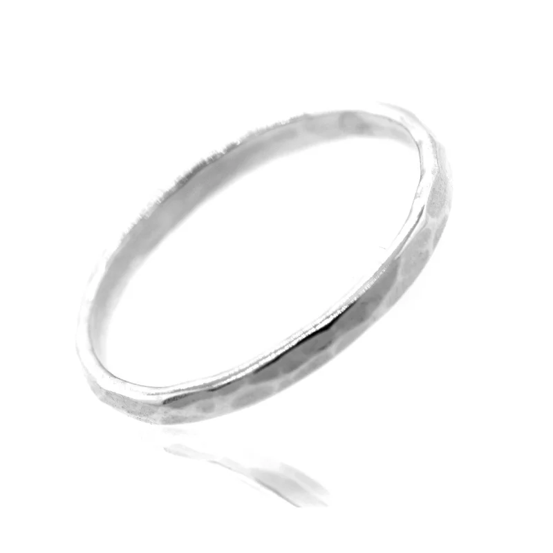 Stylish 2mm Hammered Band