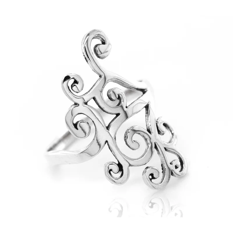 Swirl Design Ring